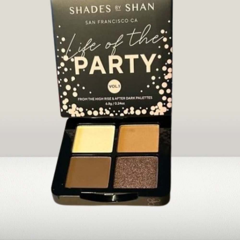 New Shades by Shan 4 Different Shades Eyeshadow. Women's Accessories.‎ - Picture 2 of 16
